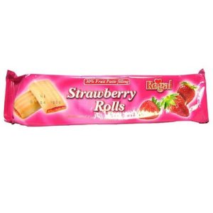 Regal Strawberry Rolls 150g